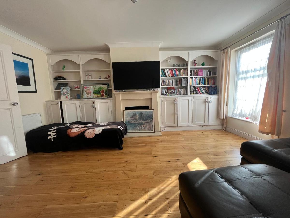 Rooms Close To Wimbledon Tennis London Exterior foto
