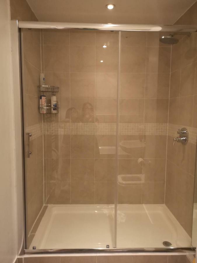 Rooms Close To Wimbledon Tennis London Exterior foto